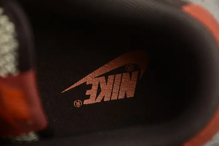 nike dunk low "red panda" 
