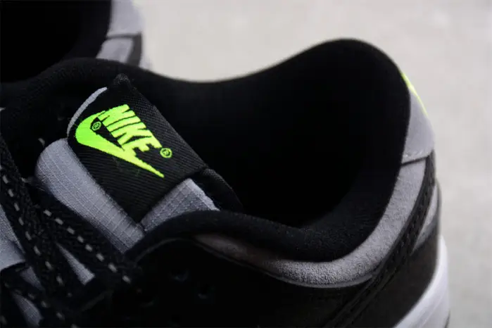nike dunk low "black grey neon green" 
