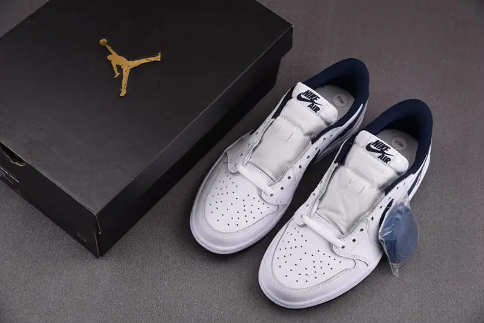air jordan 1 retro low metallic blue 